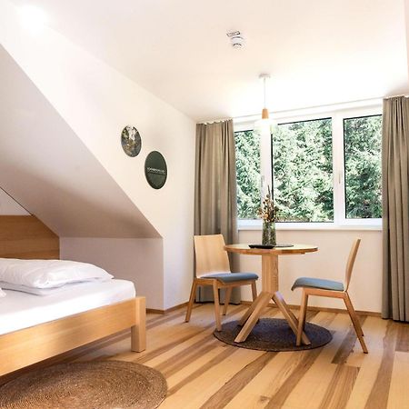 Forsthaus Apartments - Ski + Bike & Hike Клаффер-ам-Хохфихт Экстерьер фото